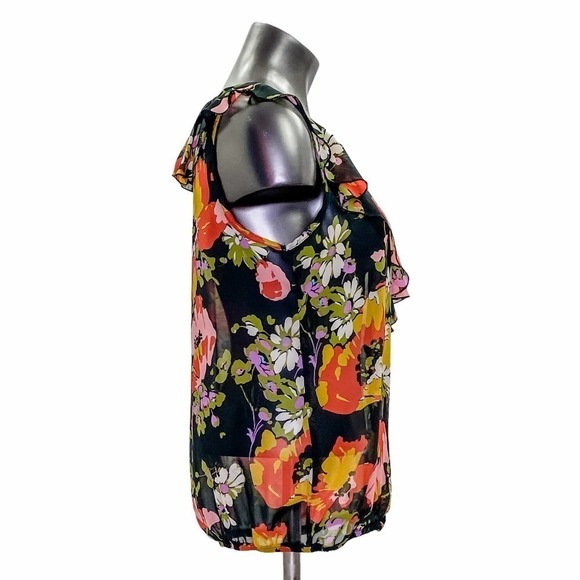 KIRRA Black Floral V-Neck Sleeveless Blouse - Picture 4 of 11